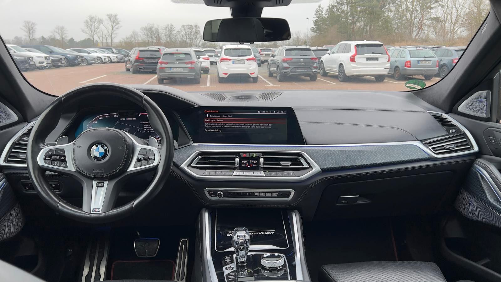 Fahrzeugabbildung BMW X6 M550 i*Laser*STHZ*AHK*HU*B&W*VOLL*Mietkauf