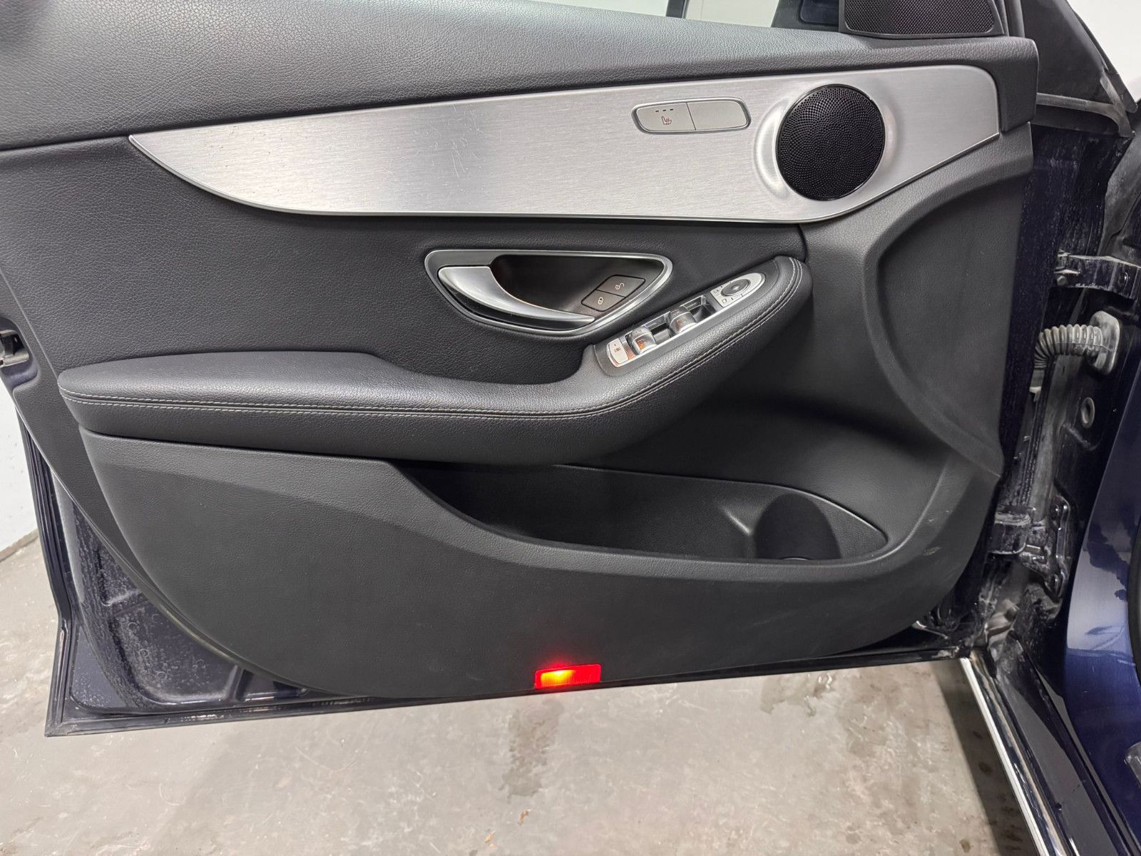 Fahrzeugabbildung Mercedes-Benz C 220 d T Autom. *AVANTGARDE*LUXURY*NAVI*SH*