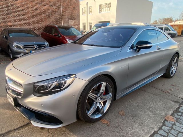 MERCEDES-BENZ S 63 AMG S Coupe 4Matic Panorama+Mattlack