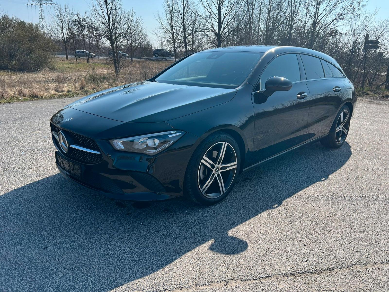 Mercedes-Benz CLA Shooting Brake 200 Luxury - Benzin-Automatik