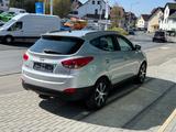 Hyundai ix35 Style 2.0 2WD Automatik AHK PDC SHZ Tempoma - gebrauchte Hyundai ix35 aus dem Jahr 2011