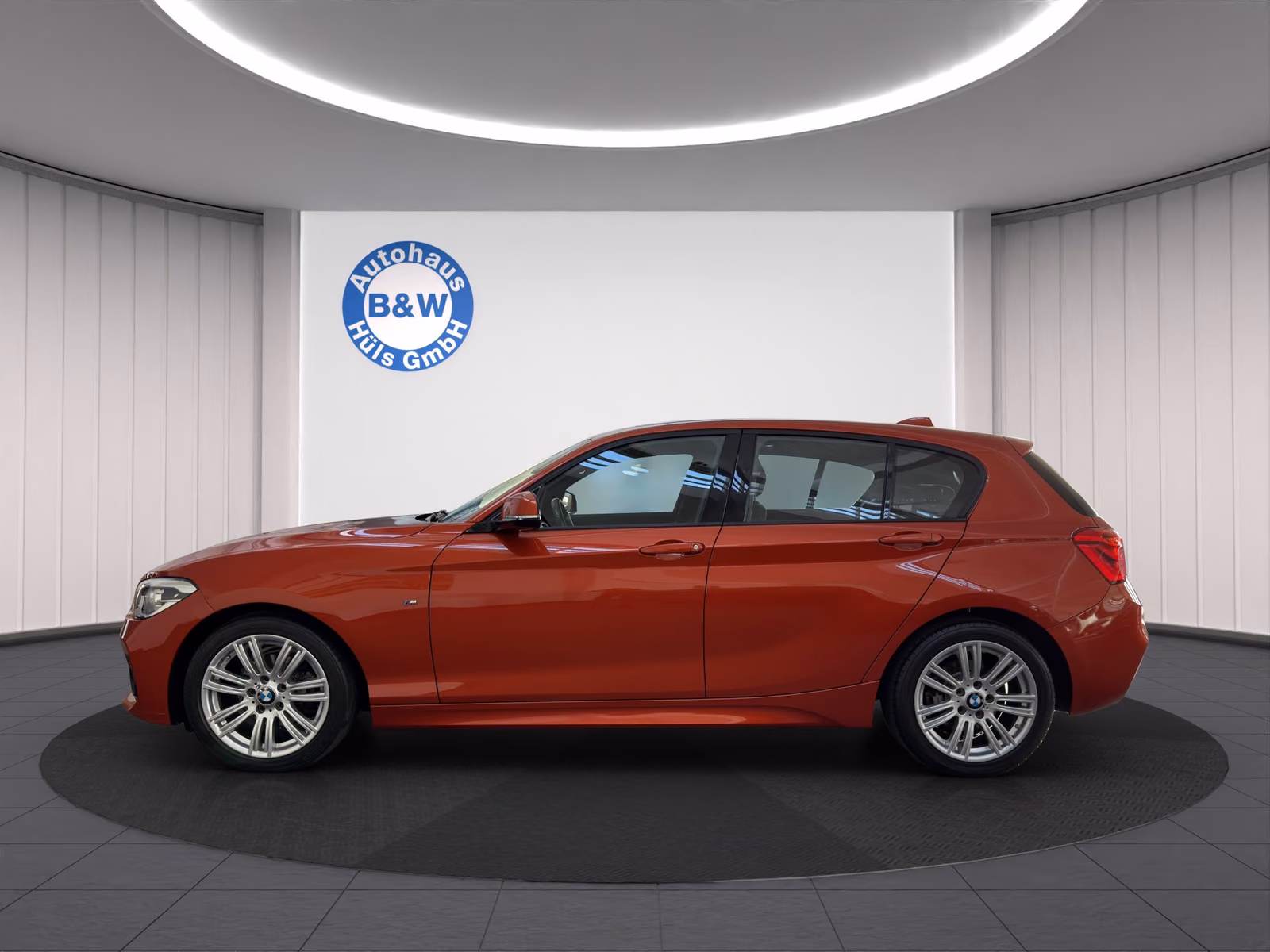 BMW 118 i M Sport*1.Hand*KLIMA*NAVI*LED*PDC*SHZ*