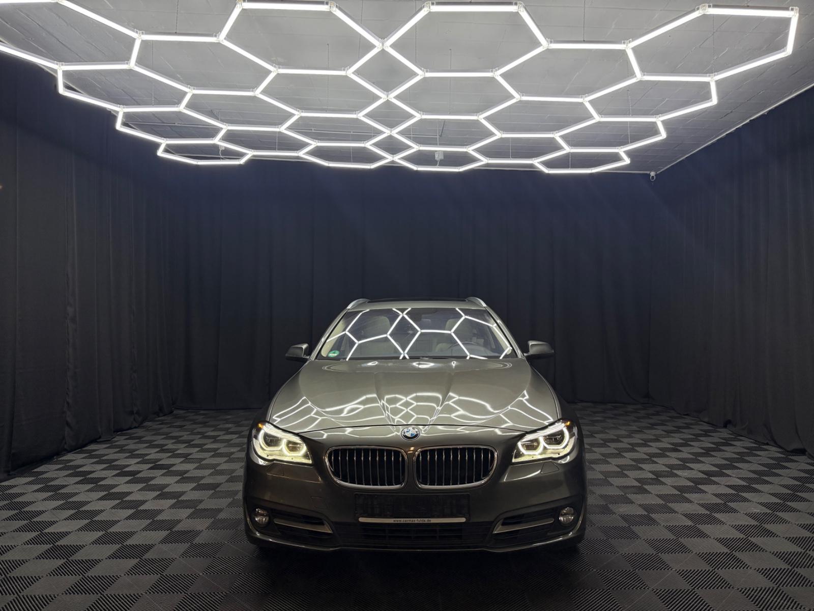 BMW 530D XDRIVE 258ch - TOIT PANORAMIQUE - CUIR DAKOTA - SIÈGES CHAUFFANTS - GPS PROFESSIONAL - SUSPENSION PNEUMATIQUE