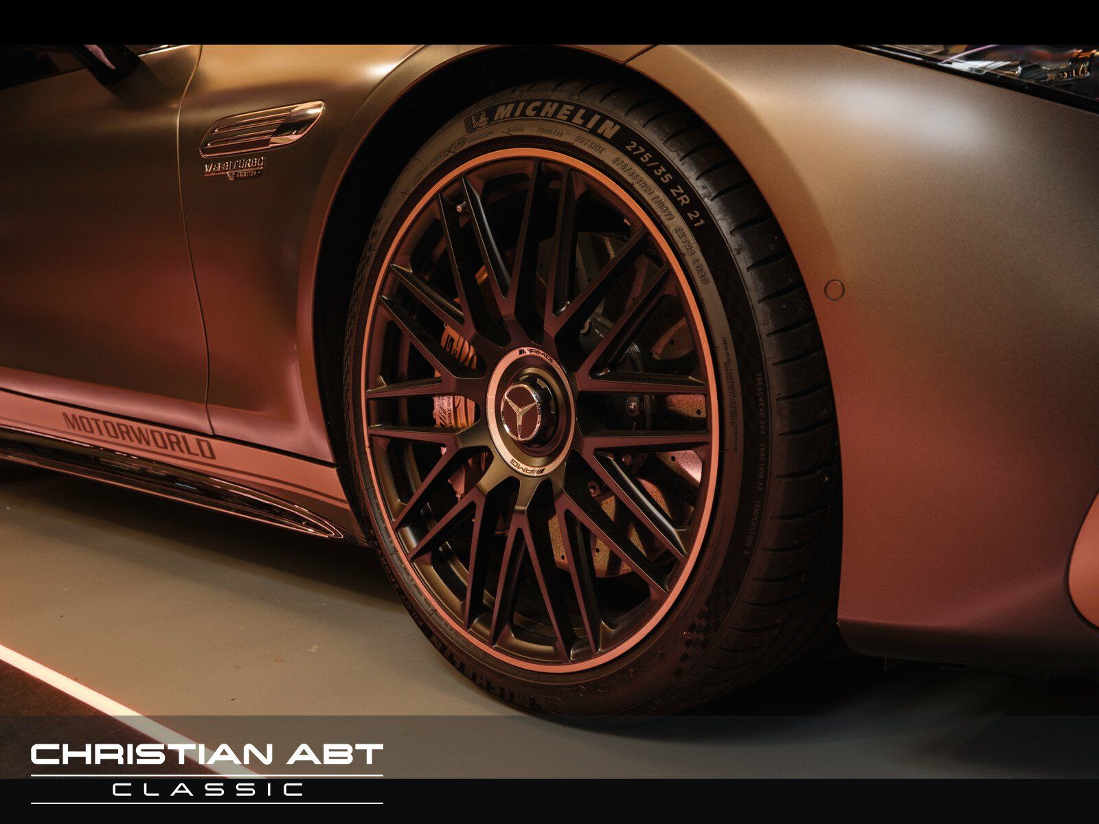 Fahrzeugabbildung Mercedes-Benz SL 63 AMG 4Matic Navi/Nachtsichtass.