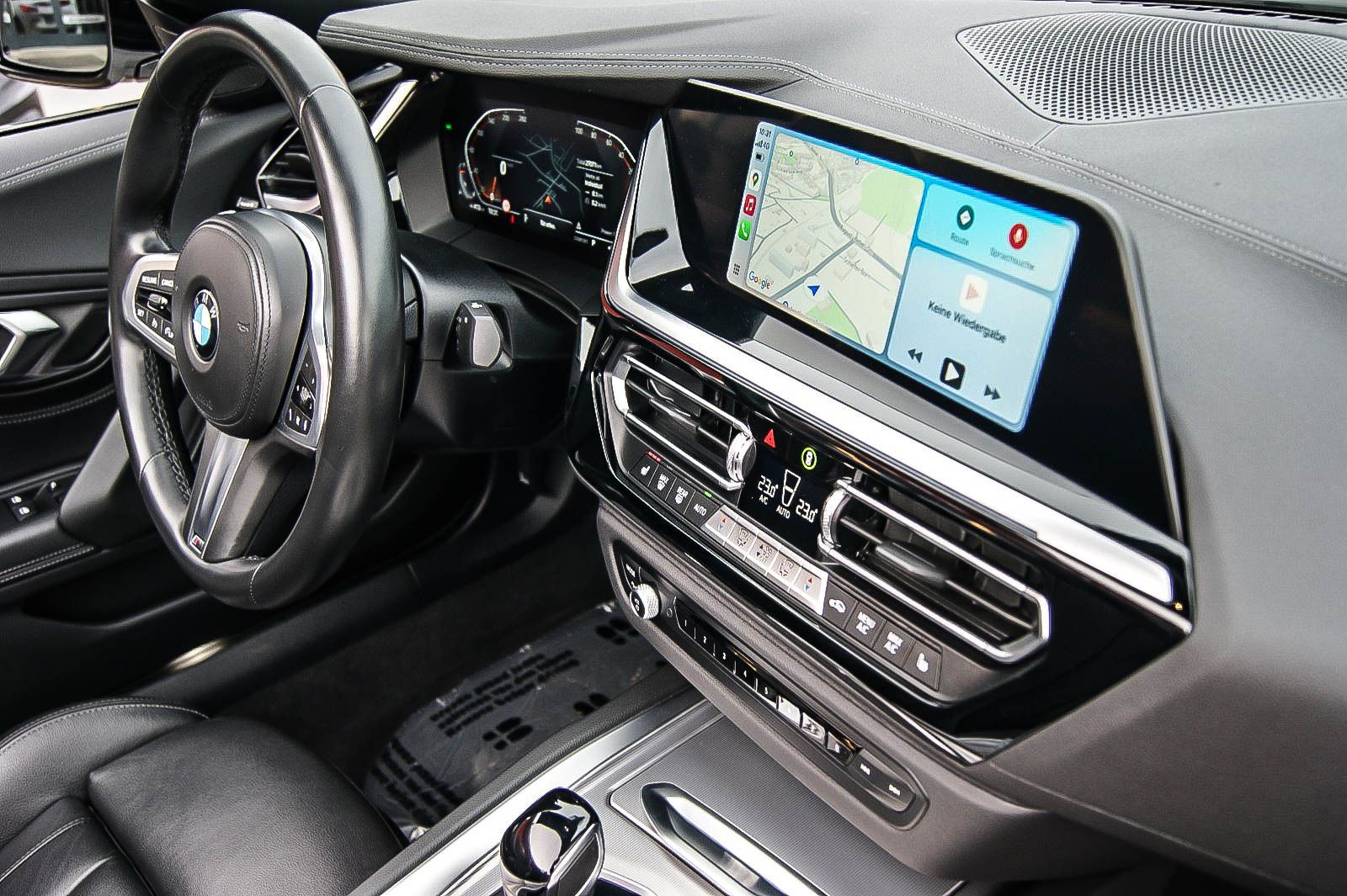 Fahrzeugabbildung BMW Z4 Roadster sDrive 20 i Sport Line LEDER KEYLESS