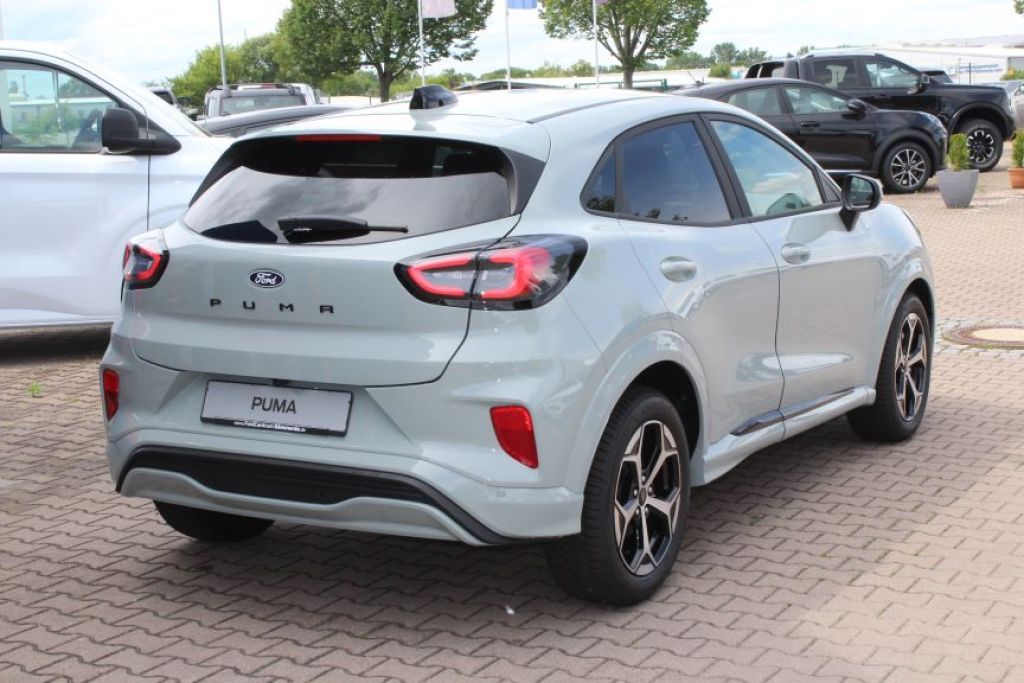 Fahrzeugabbildung Ford Puma ST-LINE Neues Modell