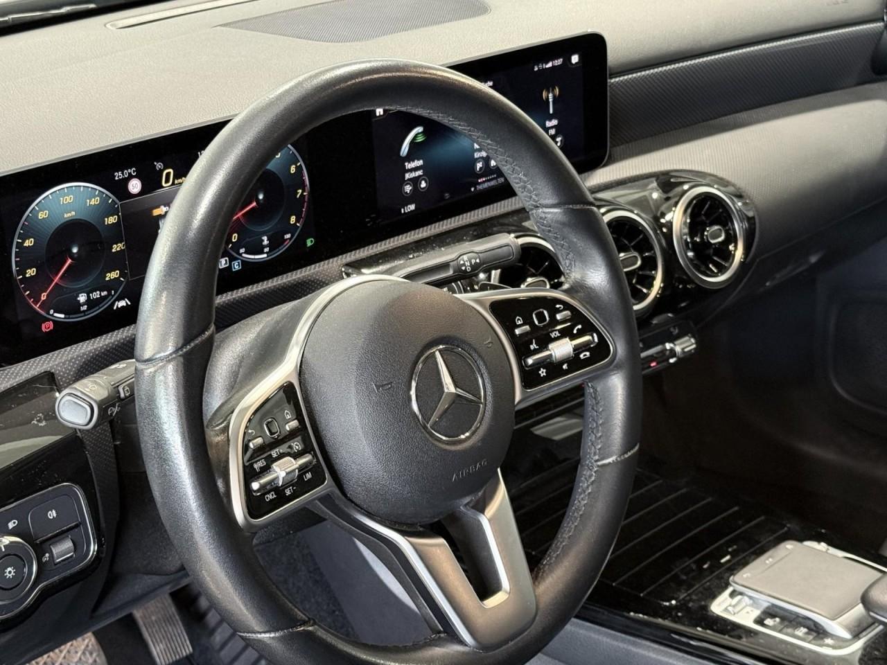 Mercedes-Benz A 250 LED SZHG KLIMA NAVI CAM Klima Navi