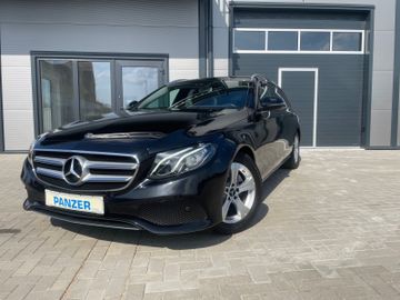 Mercedes E 220 - 1