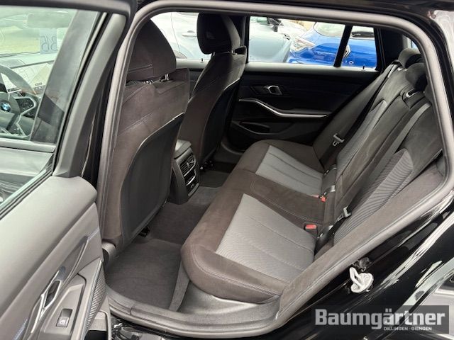 Fahrzeugabbildung BMW 330 i xDrive M-Sport Touring Kamera/ACC/Sitzh.