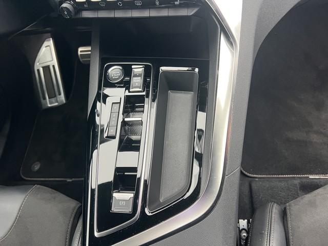 Peugeot 3008 Hybrid 136 GT Massage+ACC+CAM+NAVI+Sitzhzg+