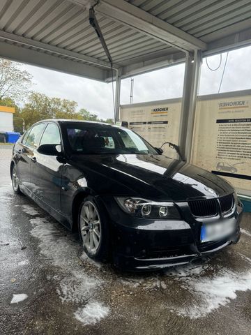 BMW 320i Bj 2005