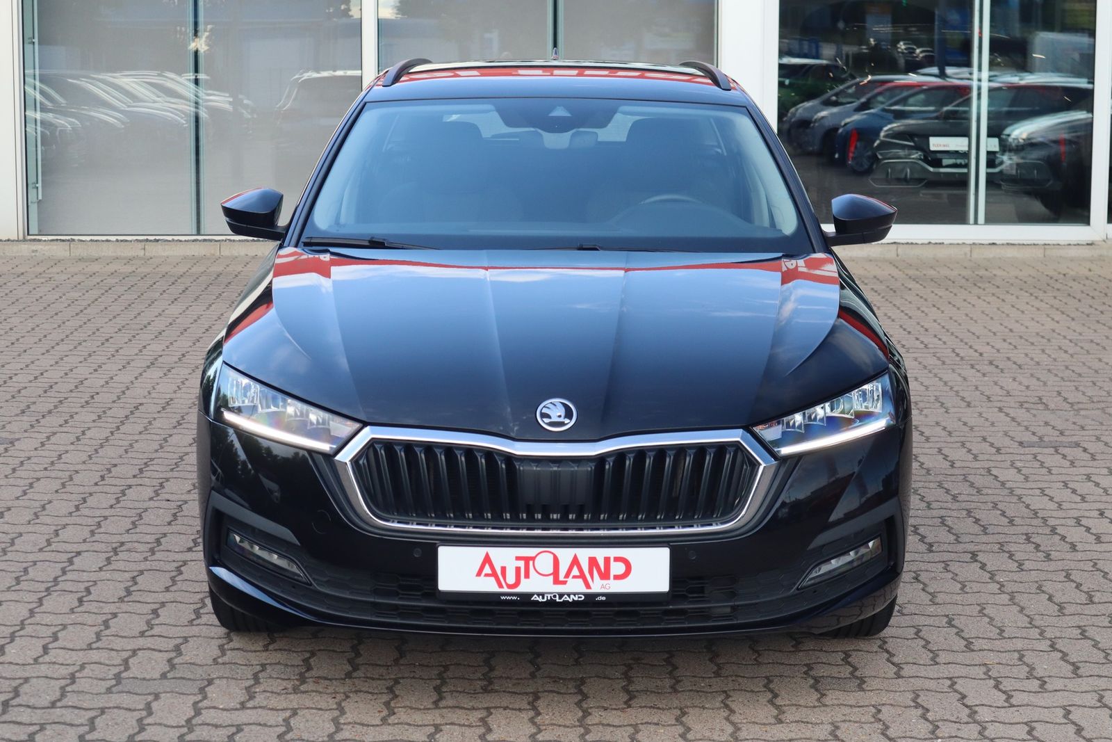 Skoda Octavia Combi 1.0 TSI Ambition LED Navi DAB PDC imagem 3