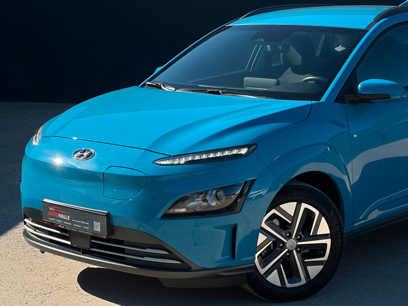 Fahrzeugabbildung Hyundai KONA E Select CarPlay Kamera PDC ACC SHZ LHZ LKA