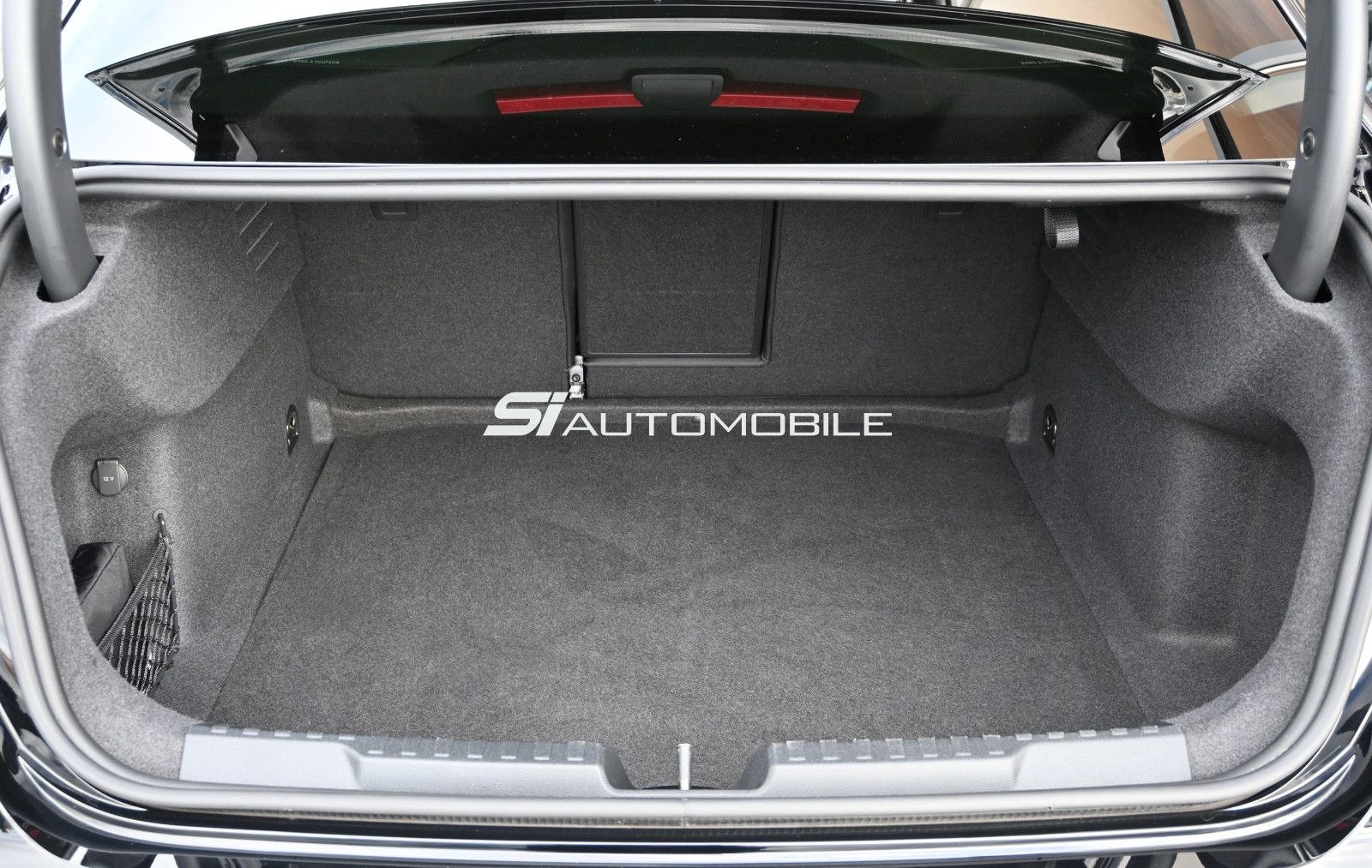 Fahrzeugabbildung Audi A3 35 TFSI S tro. Limousine °ACC°PANO°HEAD-UP°