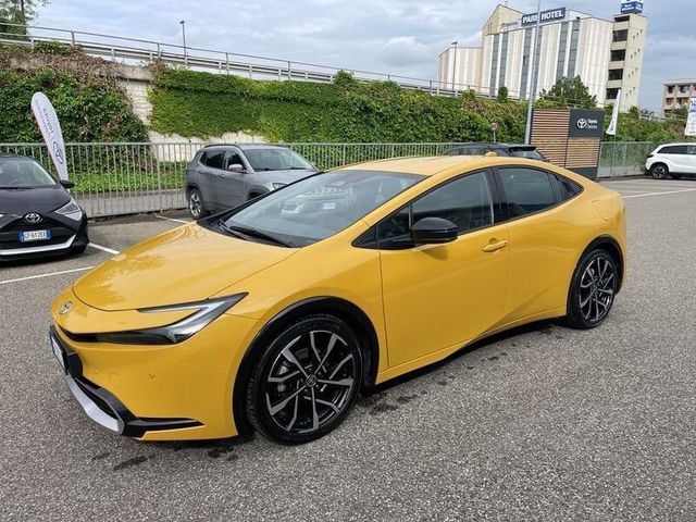 Другие Toyota Prius 2.0 Plug-in Hybrid Lounge