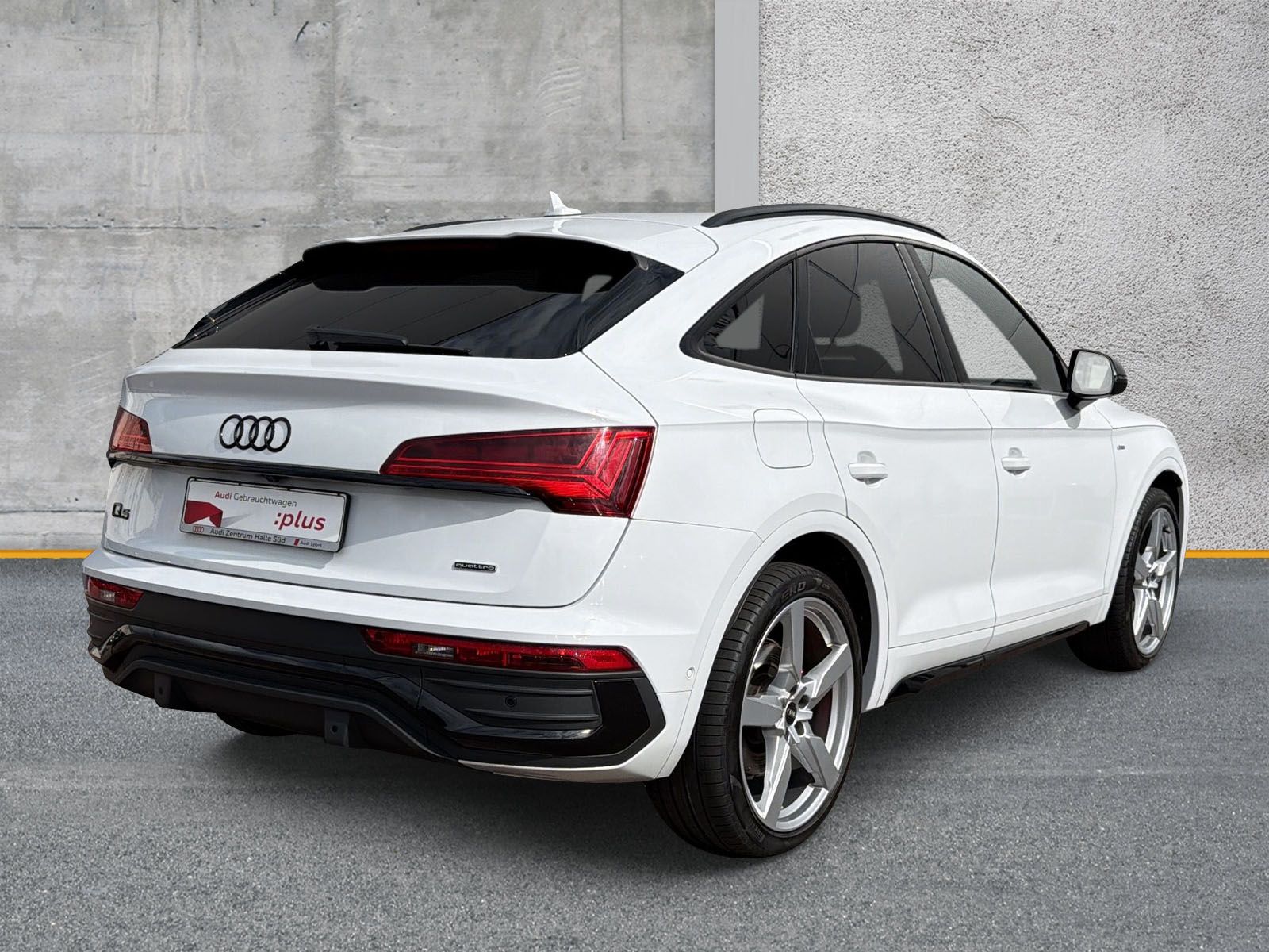 Audi Q5 Sportback 55 TFSIe qu S line MATRIX LUFT AHK imagem 3