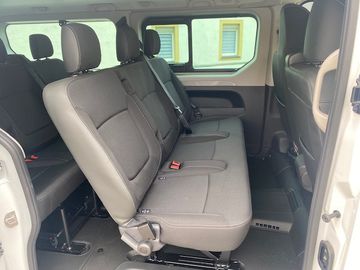 Renault Trafic Combi L2H1 3,0t  Life mit Tageszulassung