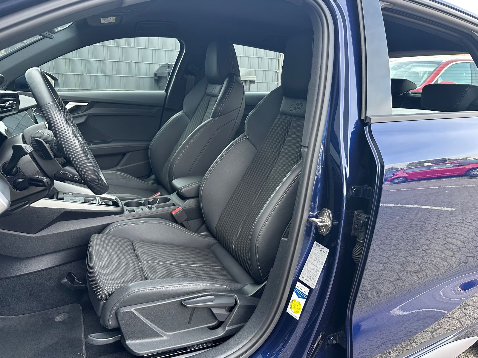 Fahrzeugabbildung Audi A3 SpB 40 TDI Quattro S-Line NAV+LED+STHZG+19ZO