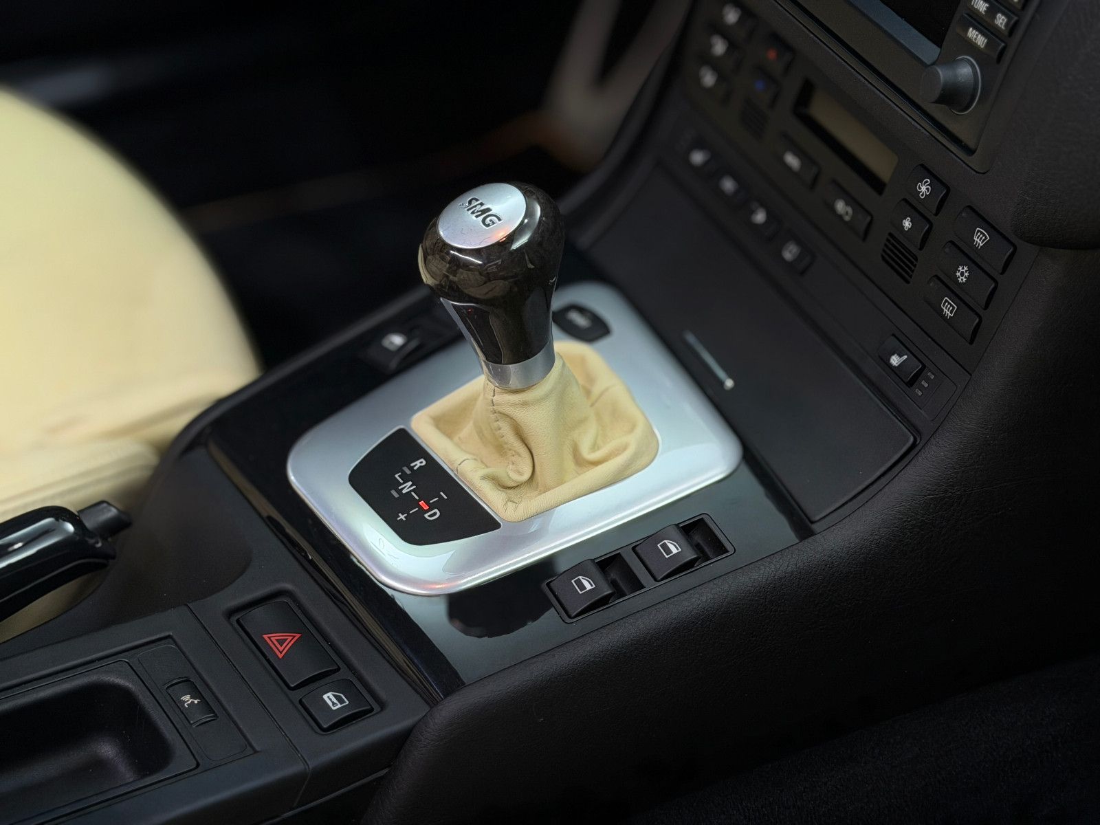 Fahrzeugabbildung BMW 330i Coupe Edition Sport |1.HAND|SMG|H/K|LEDER