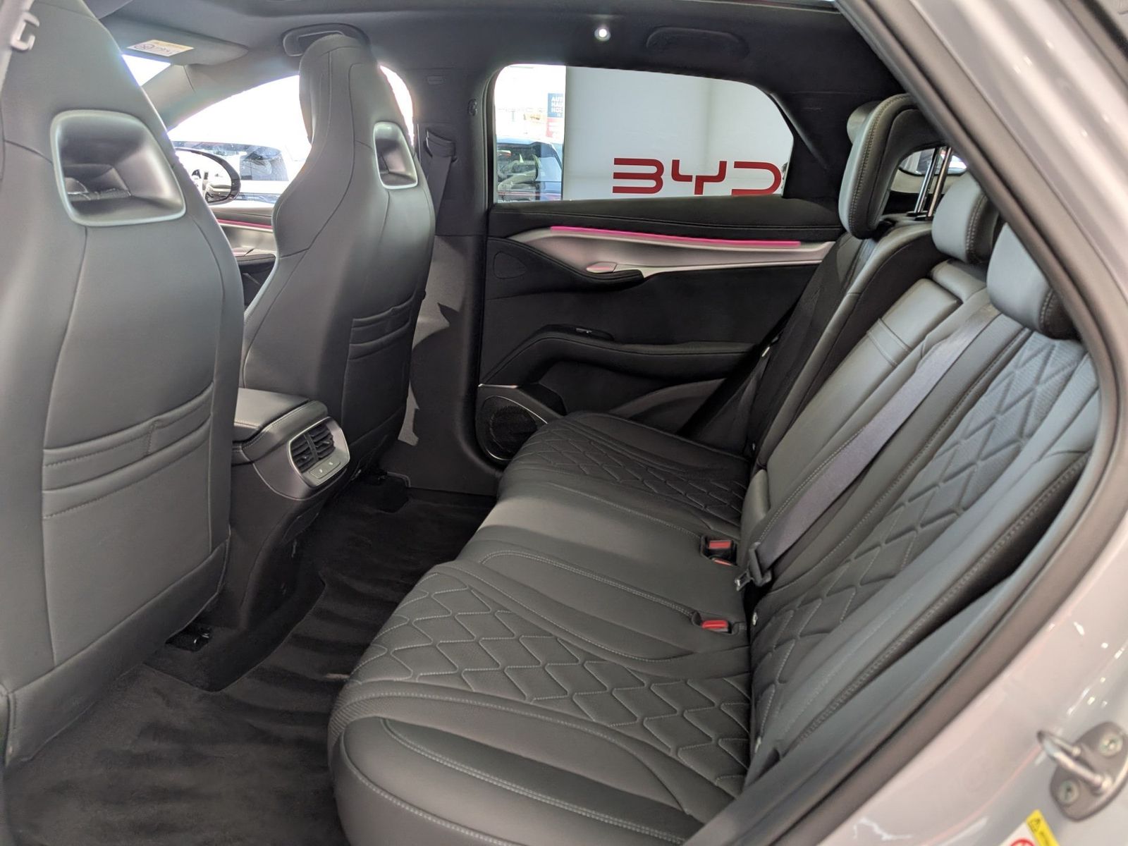 BYD SEALION 7 Sealion 7 Design AWD Dynaudio® LED 360°-Kamera – Bild 10