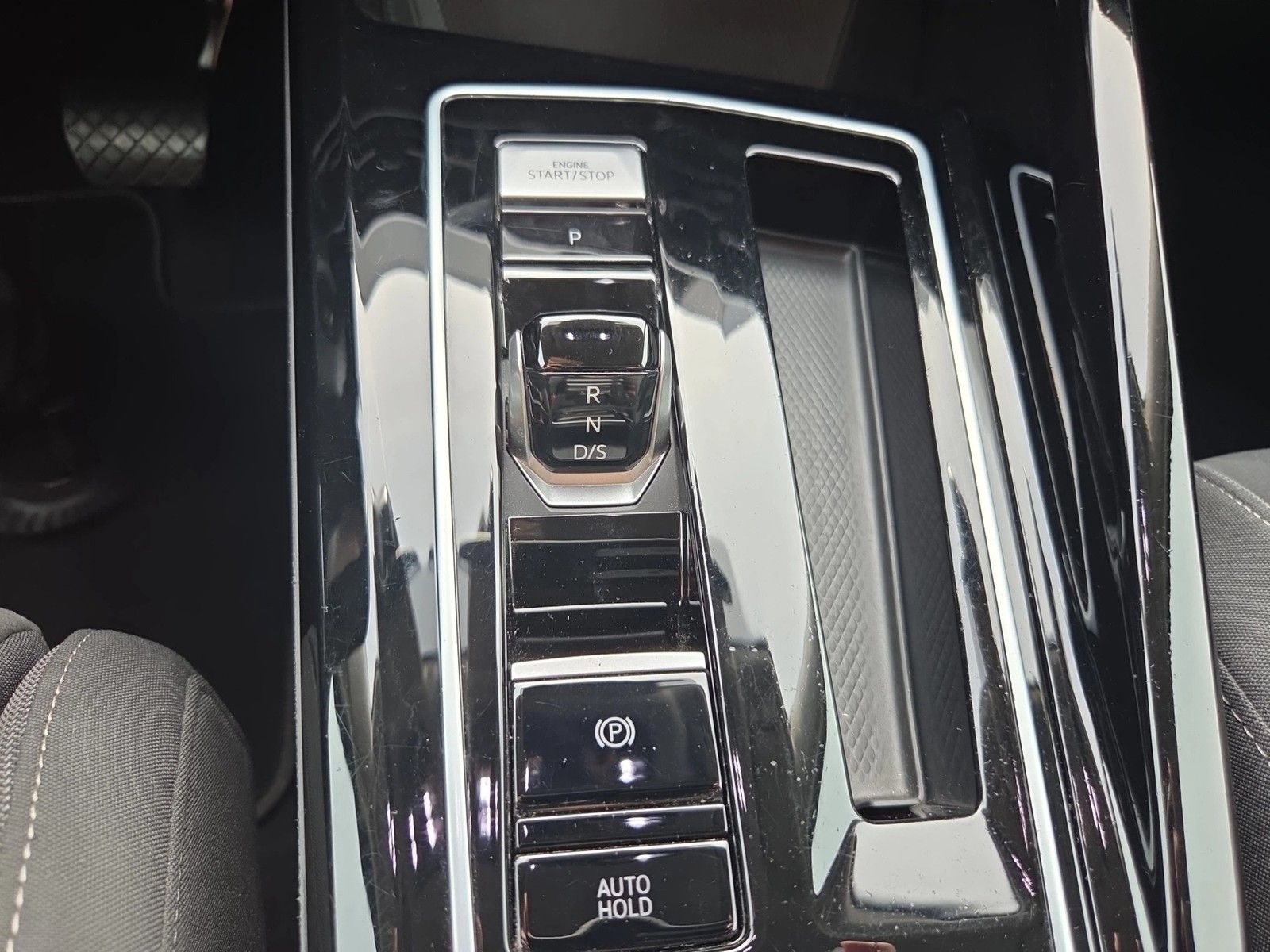 Fahrzeugabbildung Volkswagen Golf VIII Variant TDI Style LED+ DSG Navi ACC PD