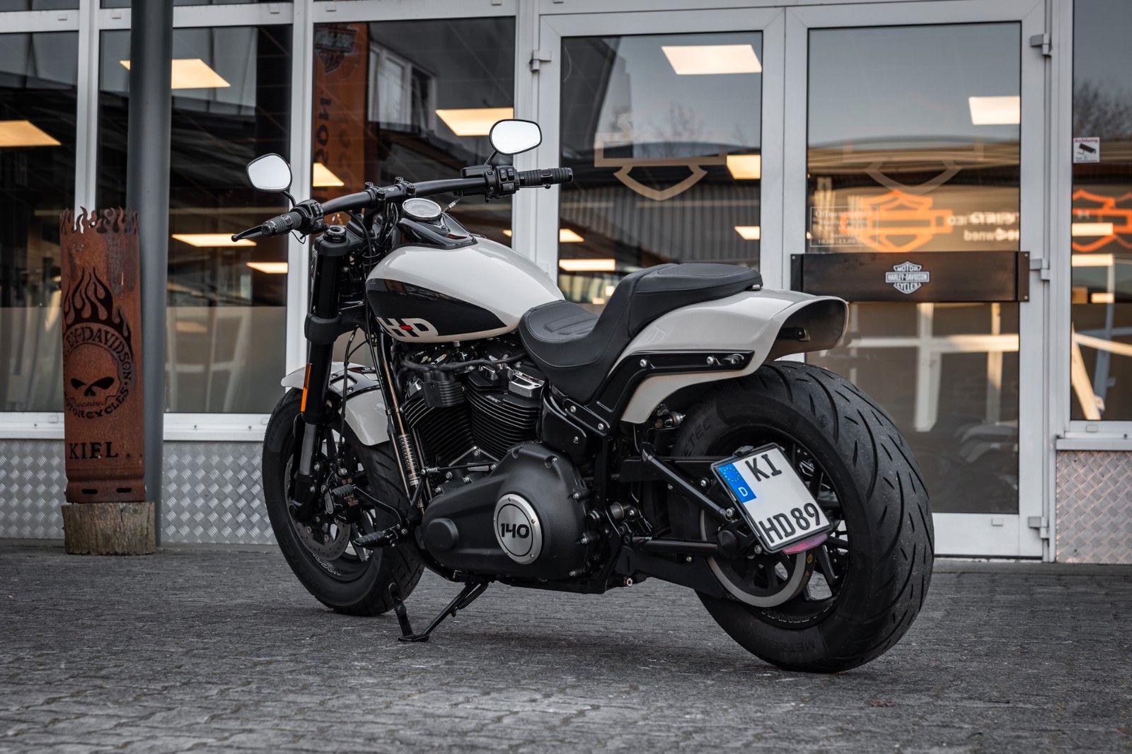 Fahrzeugabbildung Harley-Davidson FXFBS FAT BOB 140 CUI SOFTAIL - TORXSTER  JEKILL