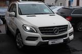 Mercedes-Benz ML 350 CDI Distronic Plus*R-Kam*Xenon*S-Dach*AHK - Mercedes-Benz ML 350: Weiß
