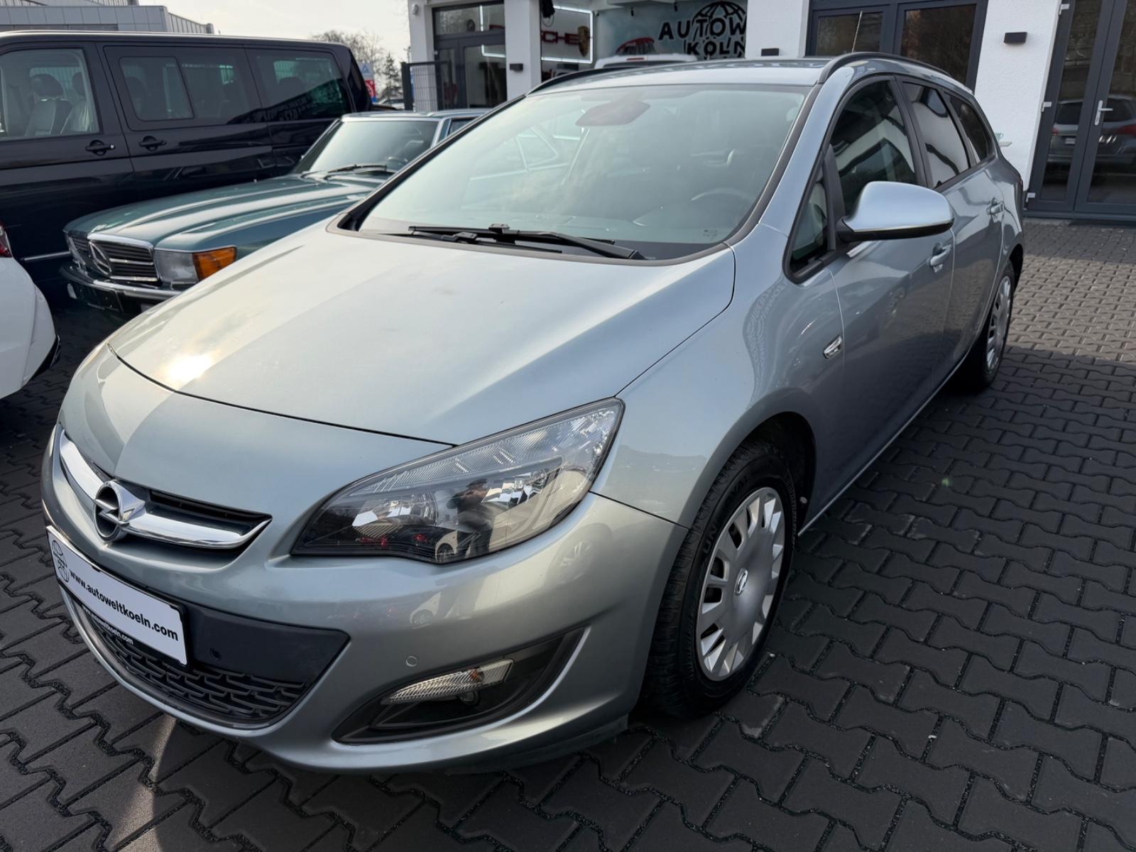 Opel Astra J Sports Tourer Style*SCHECKHEFTGEPFLEGT*