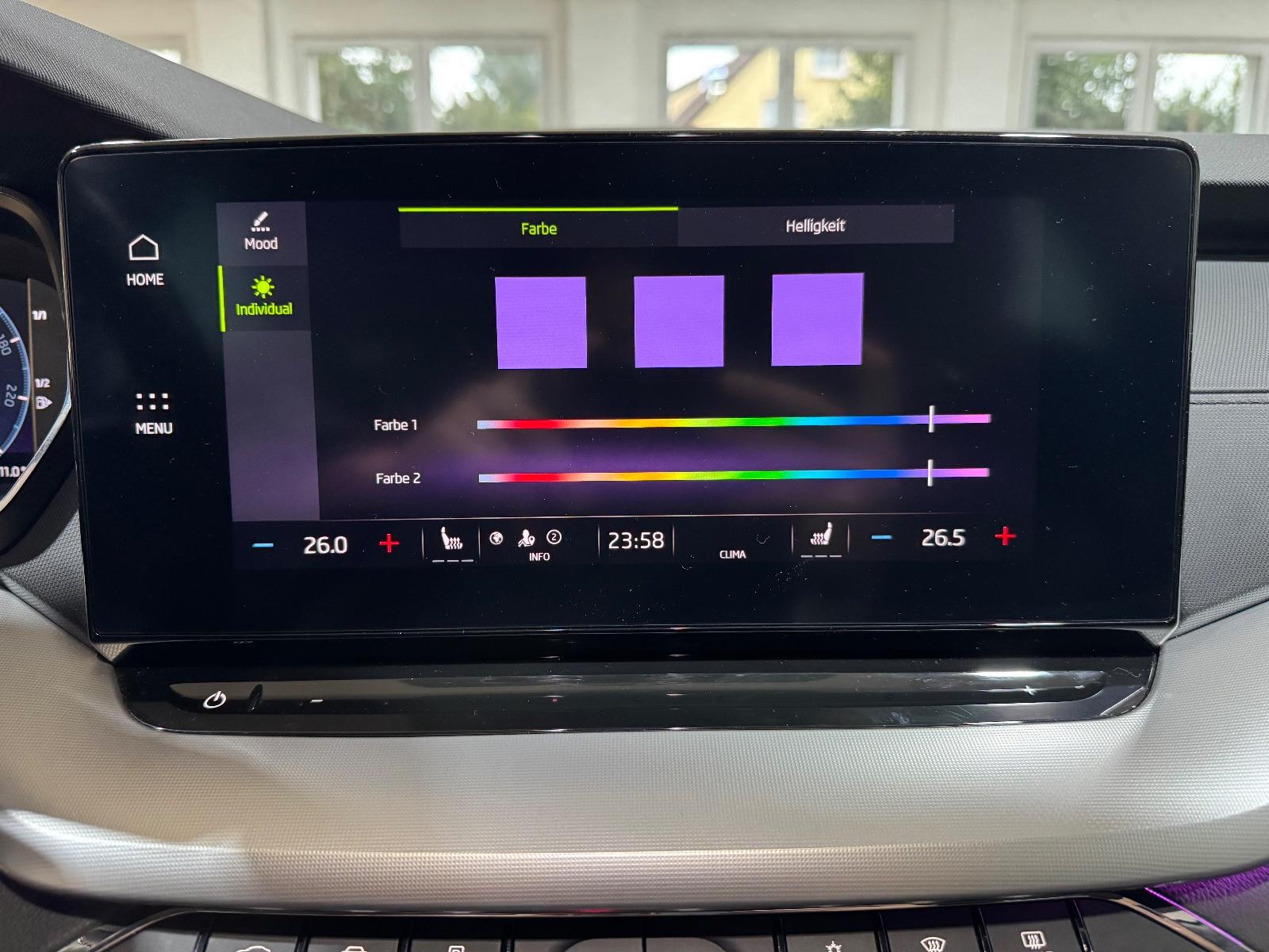 Skoda OctaviaCombiClever 2.0TDI DSG/STHEIZ/AHK/MATRIX