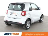 Smart fortwo 1.0 Basis passion*TEMPO*PANO*KLIMA* - gebrauchte Smart ForTwo aus dem Jahr 2015