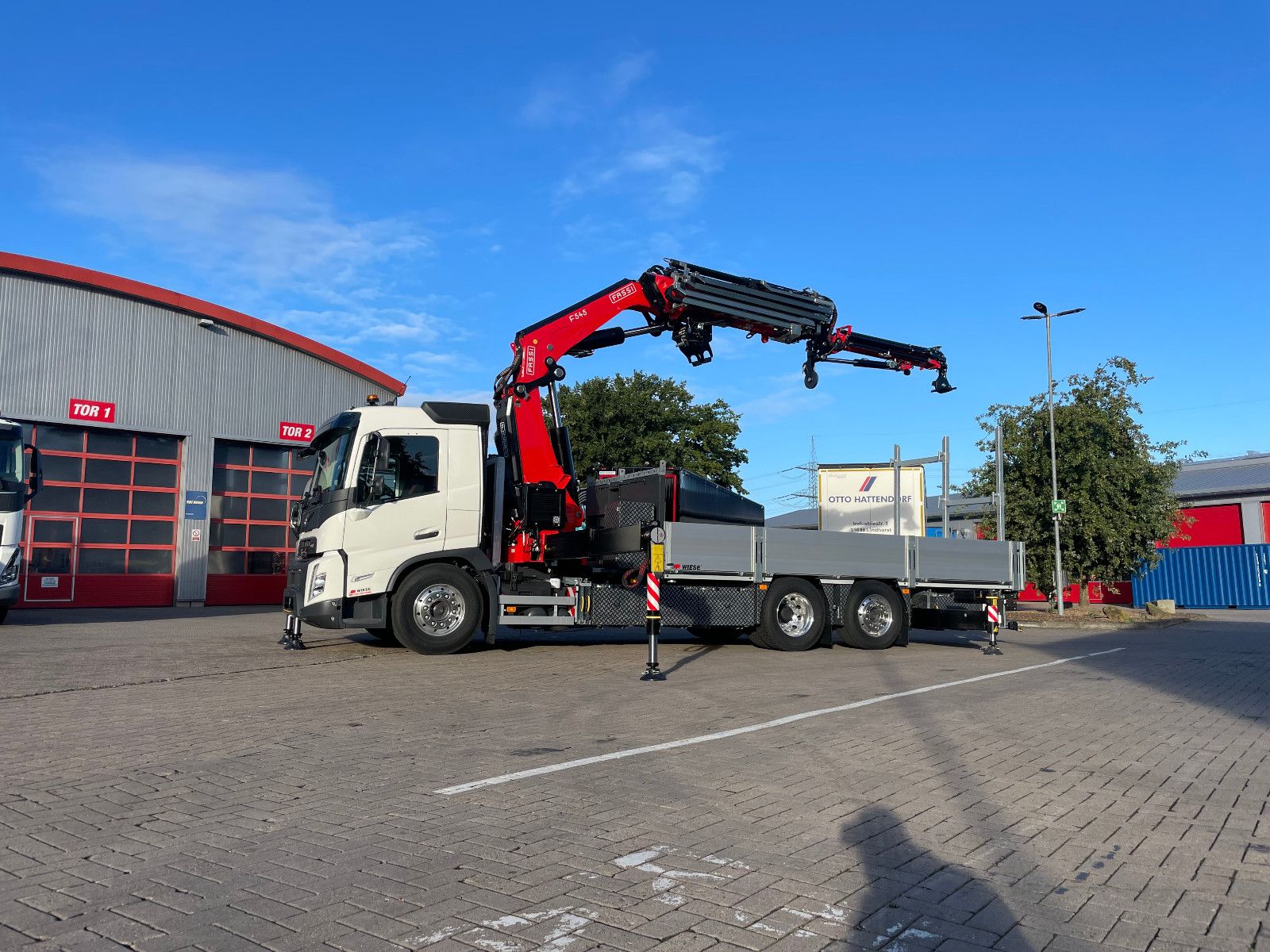Fahrzeugabbildung Volvo FMX 500  FASSI Ladekran F545 JIB & Winde Sofort