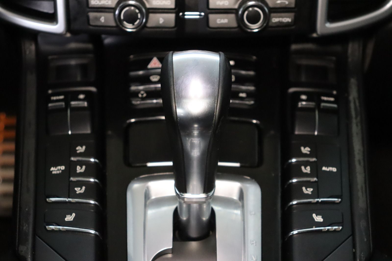 Fahrzeugabbildung Porsche Cayenne S 4.8l V8