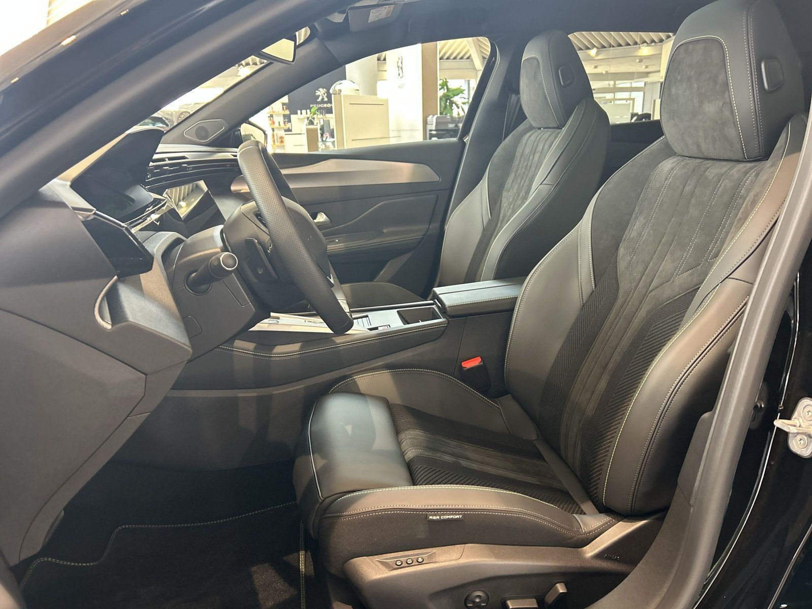 Peugeot 408 - Bild 7