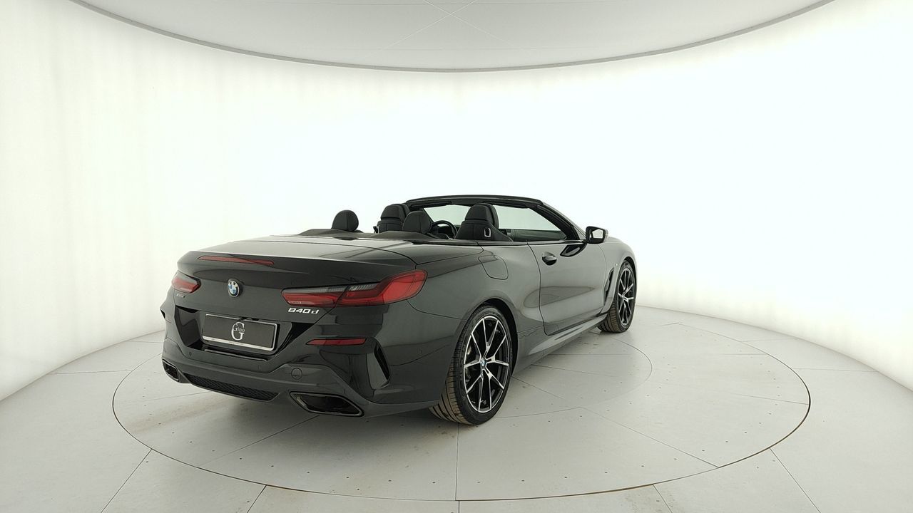 BMW 840d Cabrio mhev 48V xdrive MSport Pro auto imagem 3