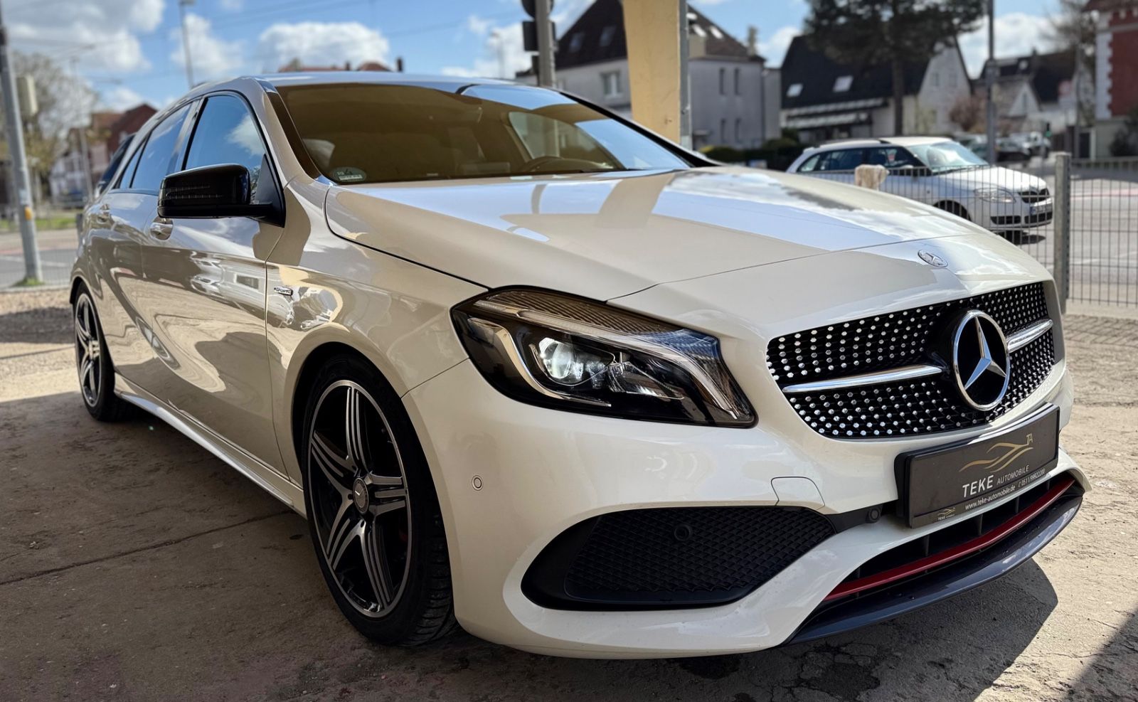 A250 Amg Sport Night|Navi|Led|218Ps