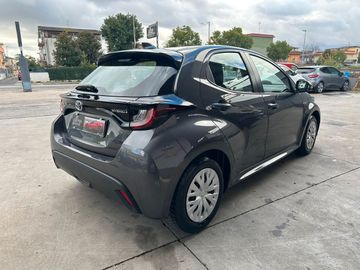 Toyota Yaris - 5