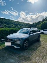 Mercedes-Benz EQB 350 4MATIC ,AMG Line ,7-Sitze, Panorama, Gar