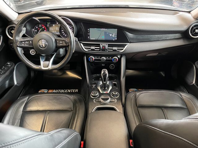 Alfa Romeo Giulia 2,2 JTDM Executive *BI-XENON*ACC*AHK*LED*