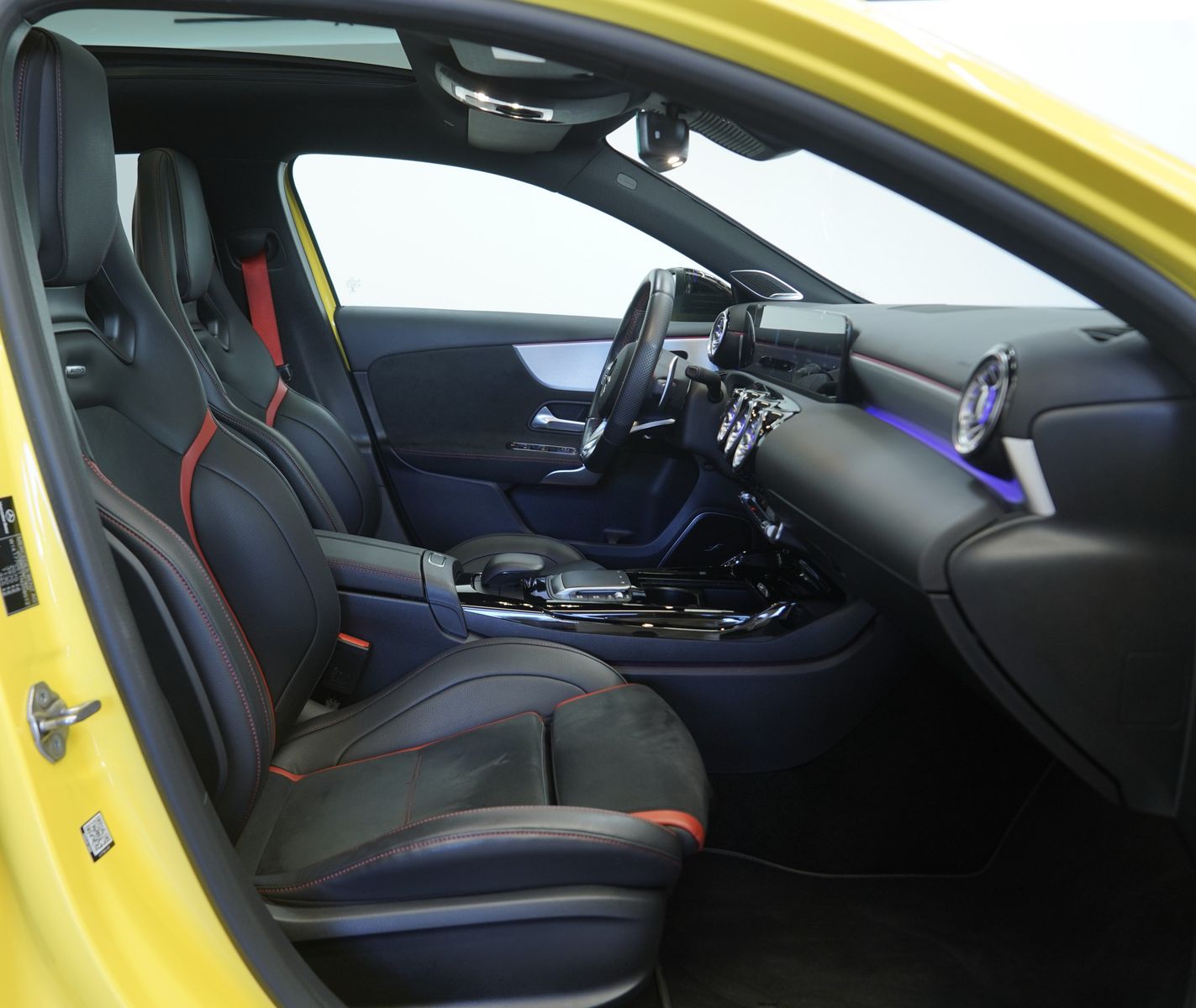 Mercedes Benz A 35 Amg Mercedes Benz A 35 Amg