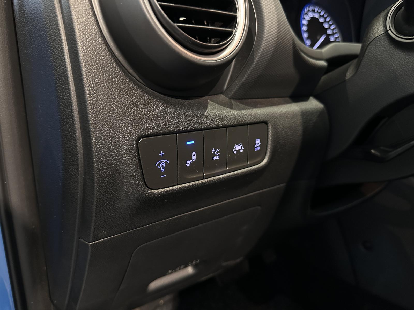 Hyundai Kona Premium 4WD *LEDER, AUTOMATIK, AHK, RFK*