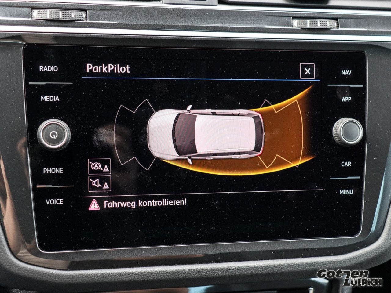 Fahrzeugabbildung Volkswagen Tiguan 1,5TSI Comfot. UNITED Navi Winter-Paket