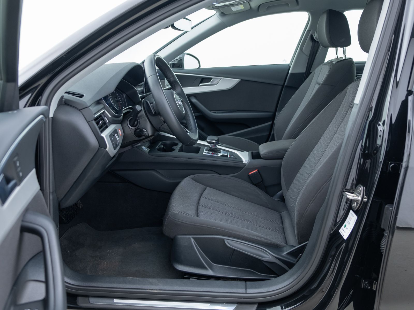 Audi A4 - Bild 12