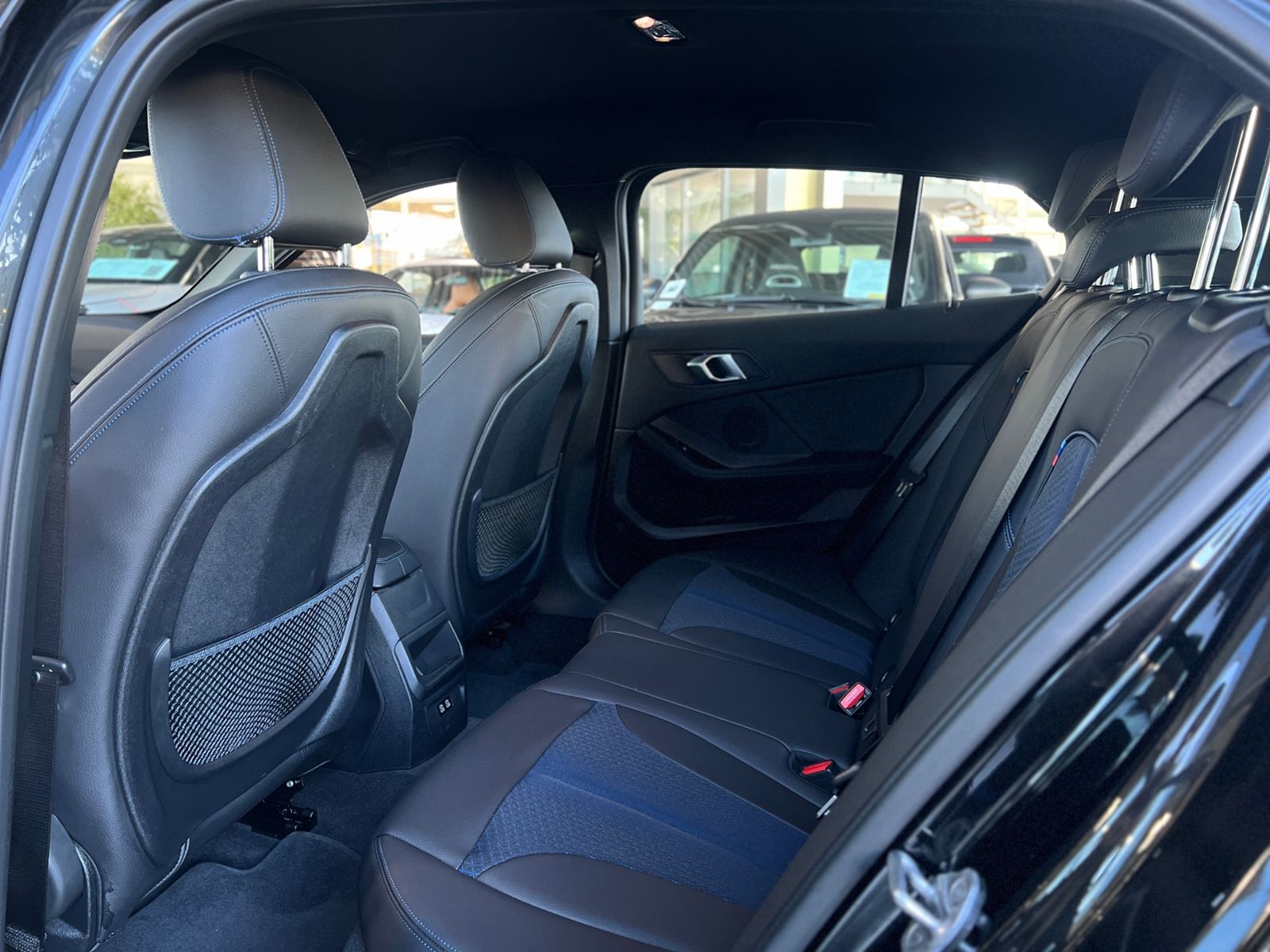 Fahrzeugabbildung BMW 120 i M Sport PDC KLIMA LED NAVI SHZ