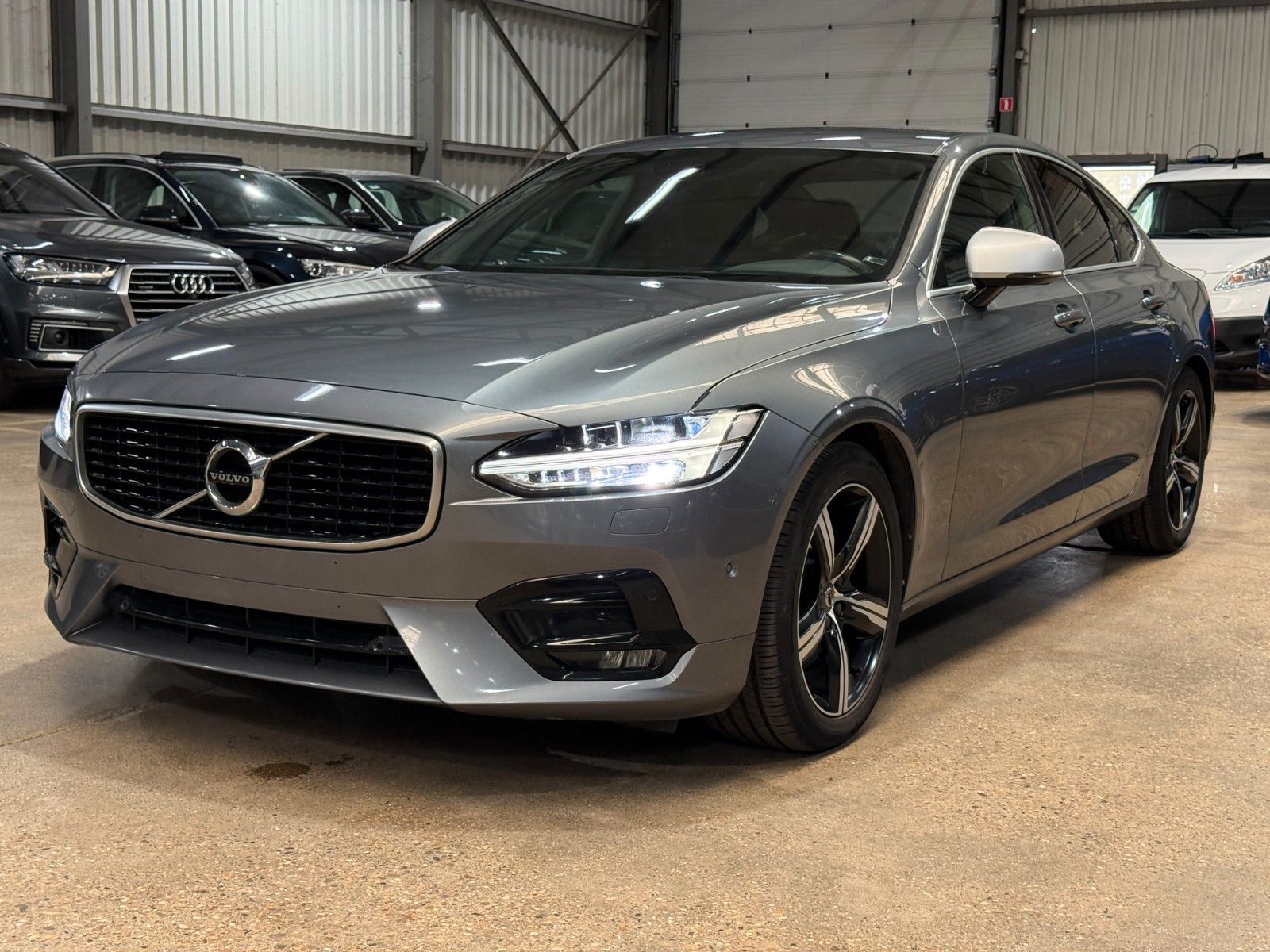 Volvo S90 Lim. R Design imagem 3