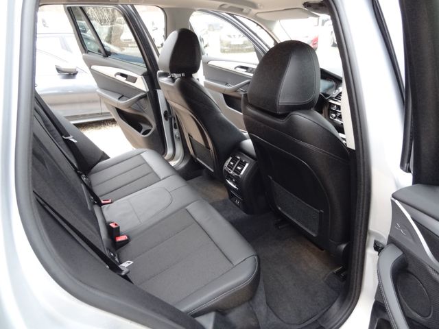 Fahrzeugabbildung BMW X3 xDrive 30d/2.Hd/Virtual/Leder/Navi/AHK/69TKM/