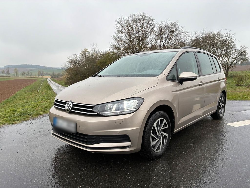 Image of Volkswagen Touran