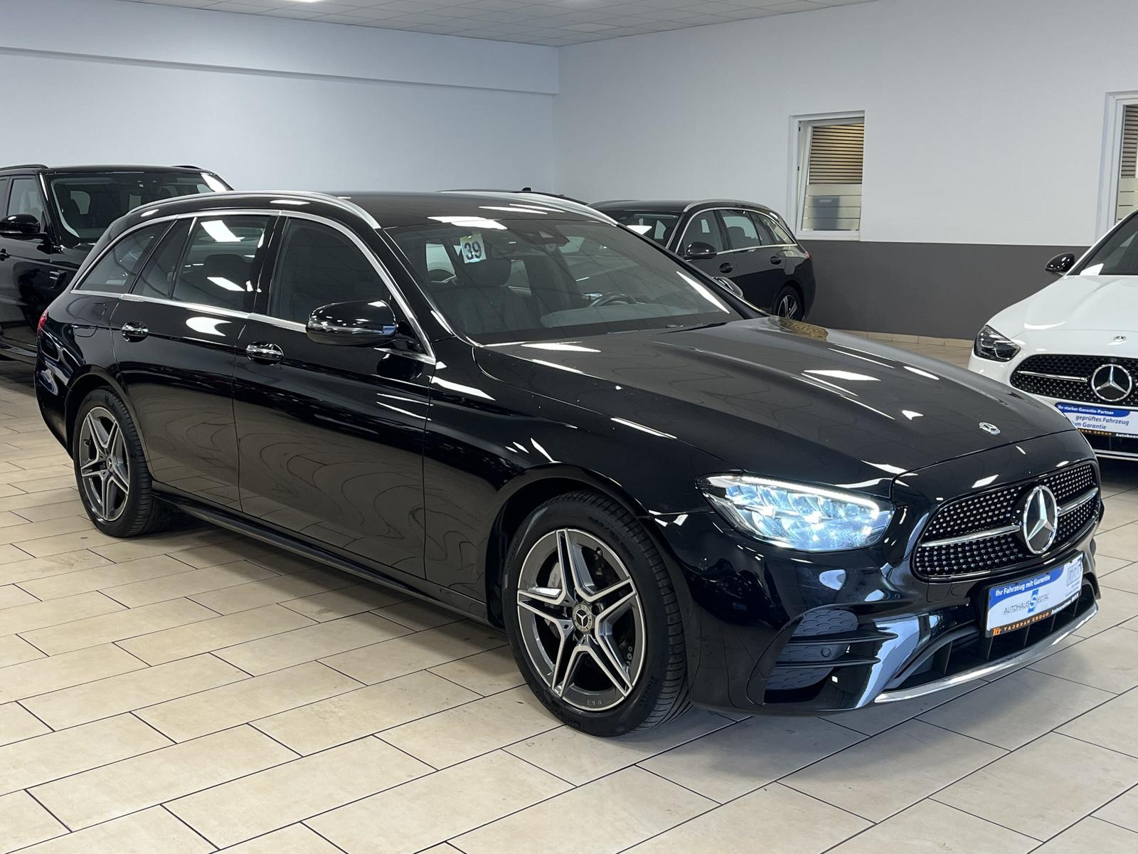 Mercedes-Benz E 300 de AMG-Line*Leder*Burmester*AHK*R-Cam*SHZ*