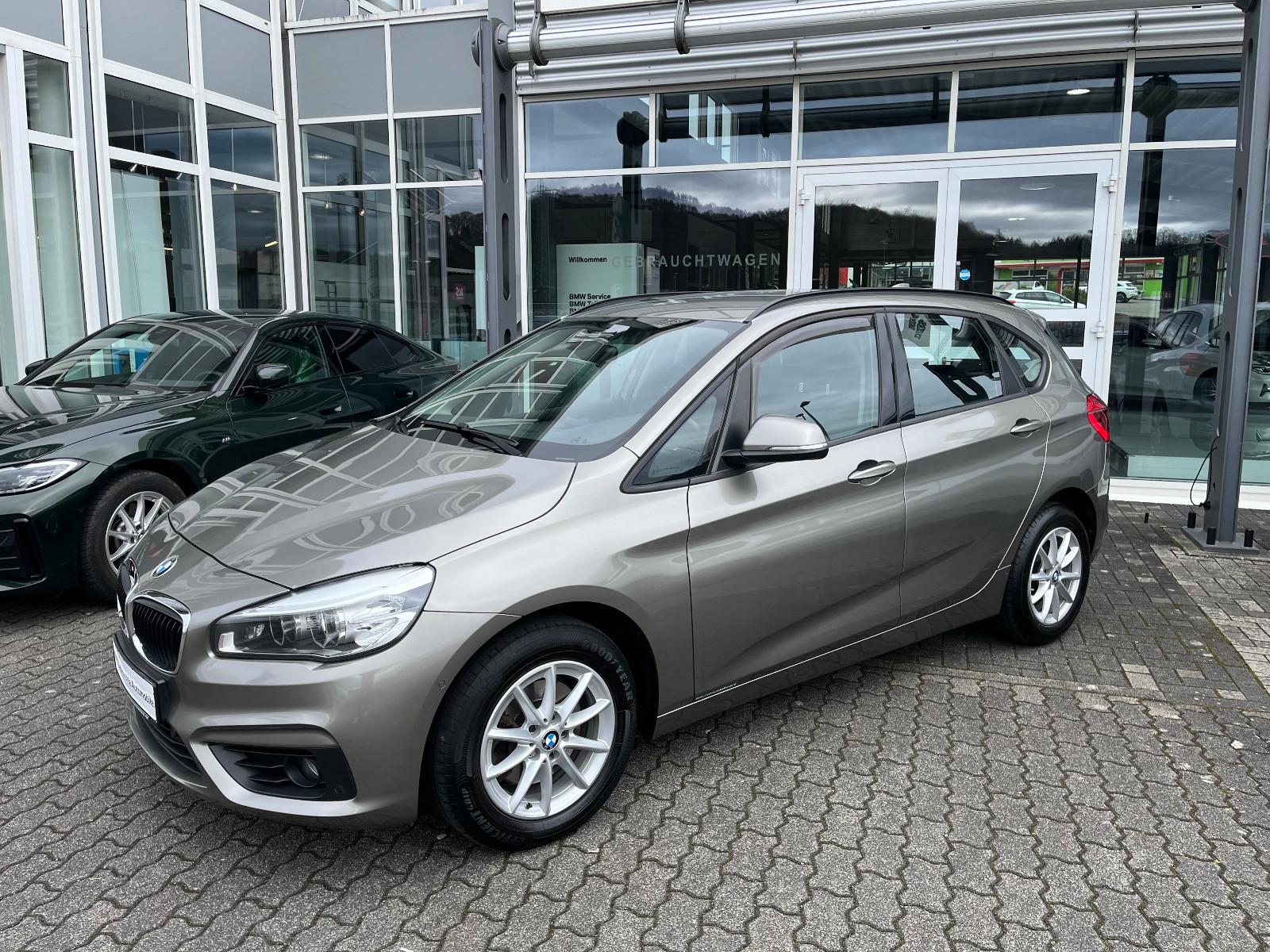 BMW 218i Active Tourer LED/AHK/Parkassist./Klimaaut