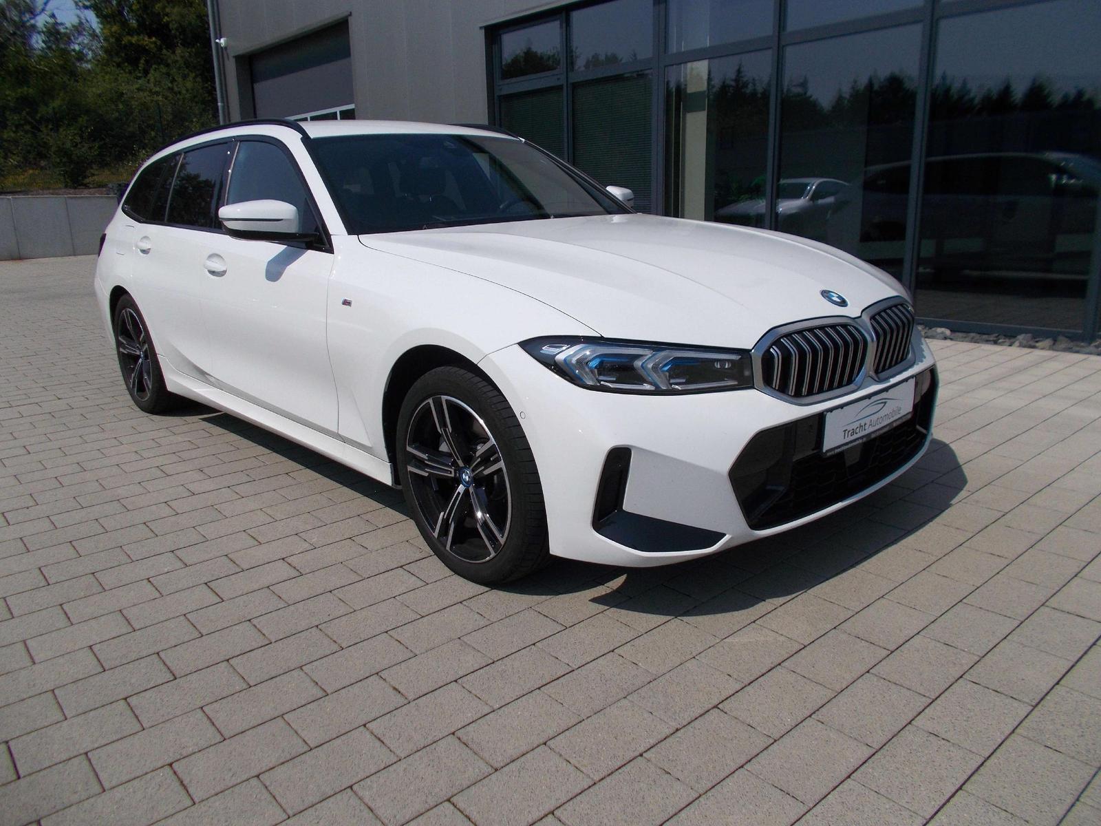 BMW 330 330 e xDrive M Sport*Head up*Kamera*Innov.Pa