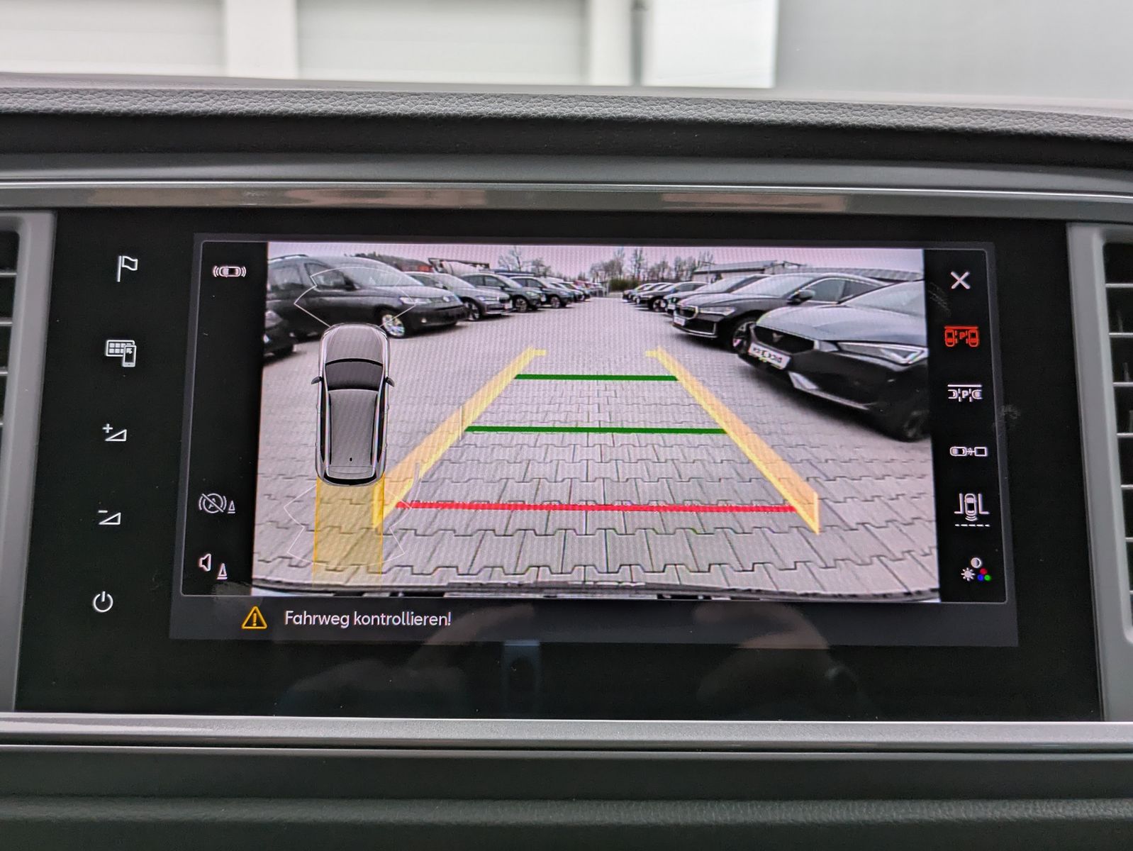 Fahrzeugabbildung CUPRA Ateca 1.5 TSI DSG AHK*LED*ACC*APP*KAMERA*19"